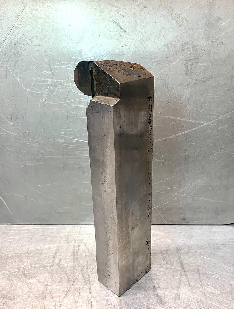 Резец проходной М21-М28 (40*60*270)