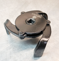 Съемник масляного фильтра "краб" прямой 3х лапый 9,5 мм Эврика ER-86031