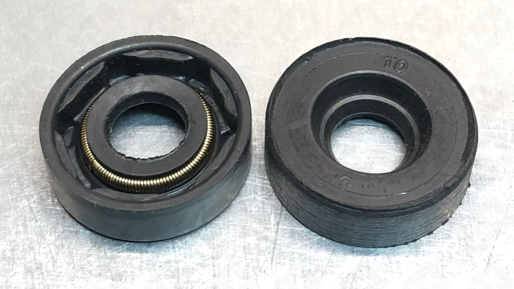 10*25*7 TC сальник (импорт) NBR70 NQK  