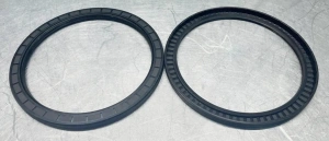 Сальник (манжета армированная)  210×250×15 мм