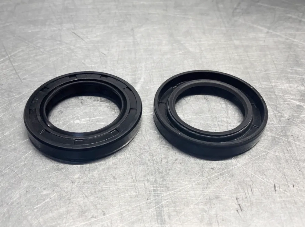 30*47*7 ТС сальник (импорт) NBR70 NQK