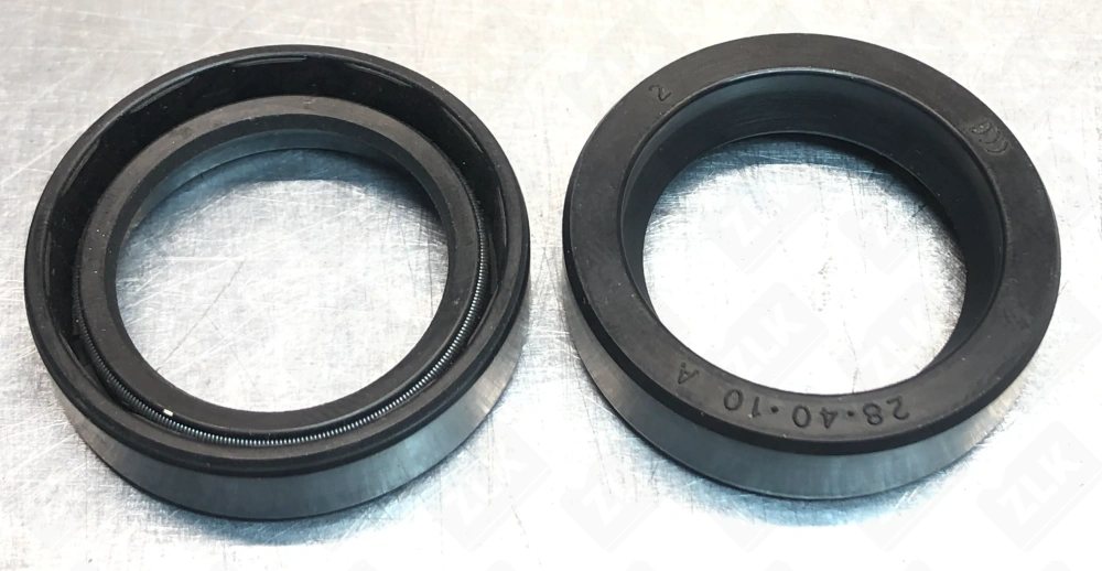 28*40*10 сальник (импорт) TC NBR70 NQK