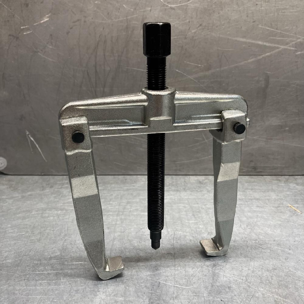 Съемник 2-х лапый раздвижной 150мм Beril