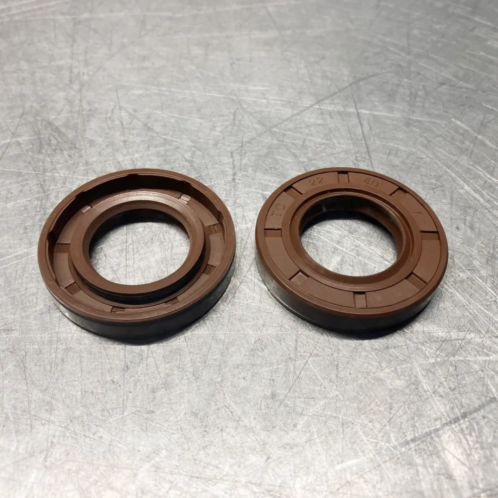 22*40*7 TC сальник (импорт)  FKM75 NQK SF