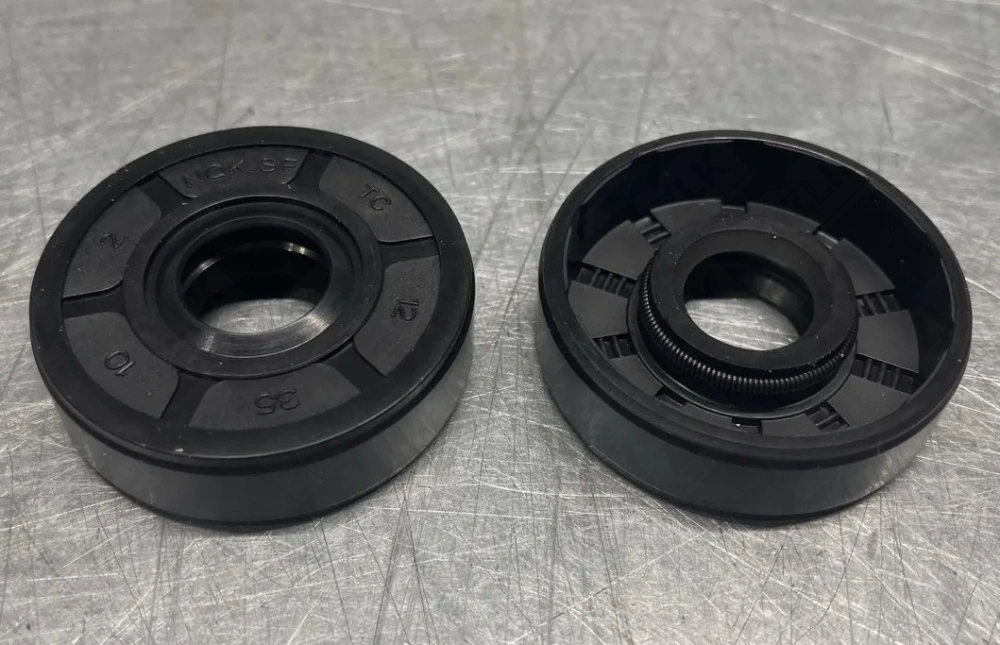 12*35*10 TC сальник (импорт) NBR70 NQK 