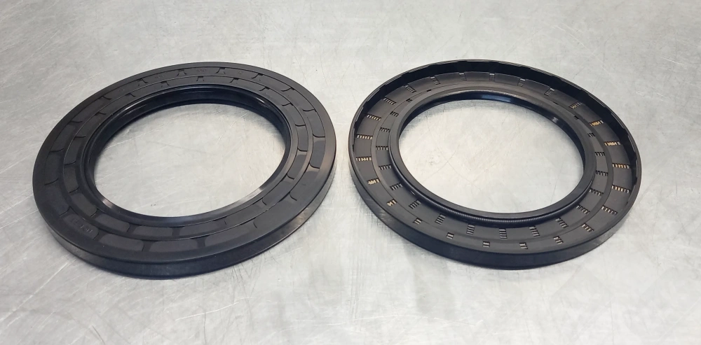 105*160*12 TC сальник (импорт) NBR70 NQK  