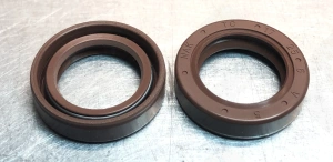 Сальник (манжета армированная)  17×25×6 мм