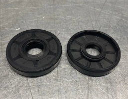 Манжета армированная (сальник) 12*37*7 ТС