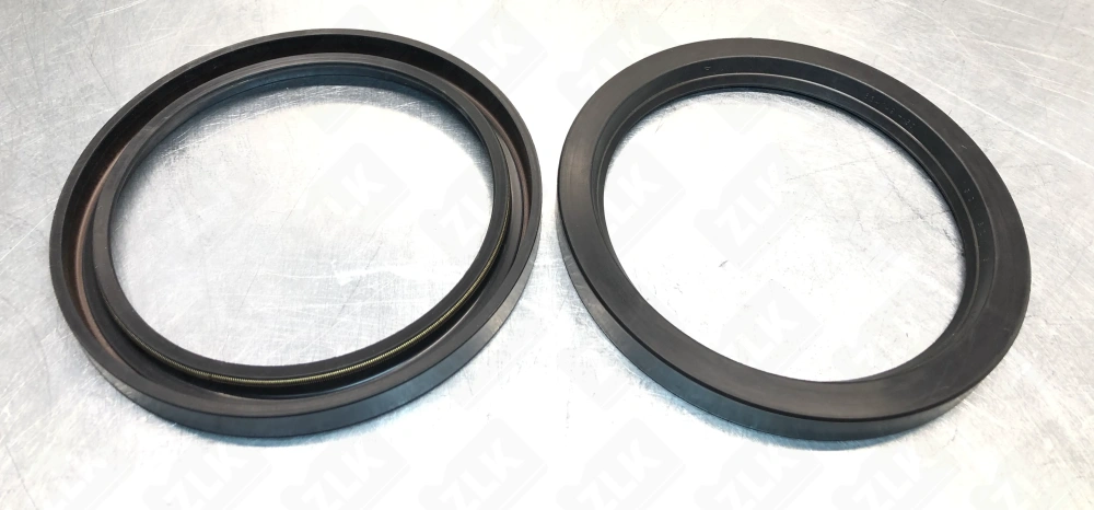 130*162*15 TC сальник (импорт) NBR70 NQK SF