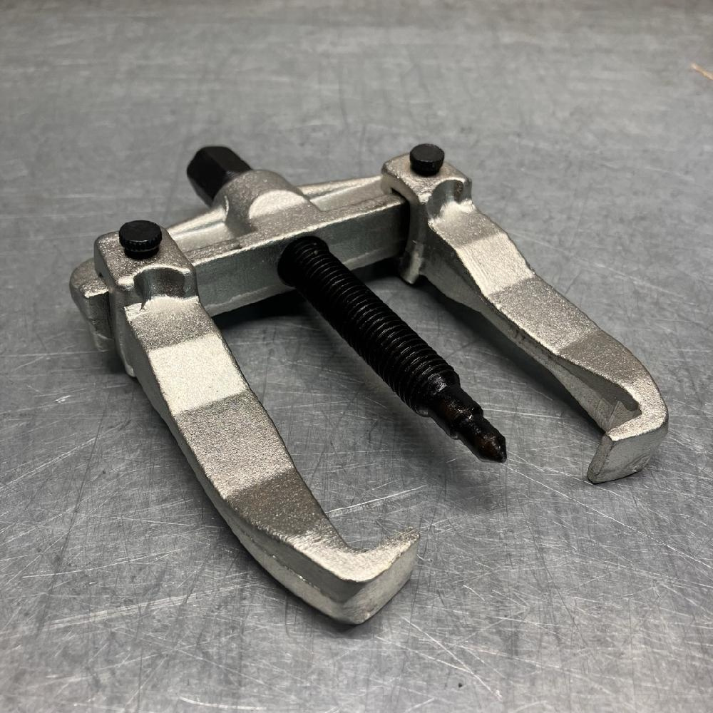 Съемник 2-х лапый раздвижной 75мм Beril