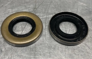 Манжета армированная (сальник) 15*29.6*4 TB