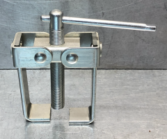 Съемник универсальный 2 захвата 35 мм Partner