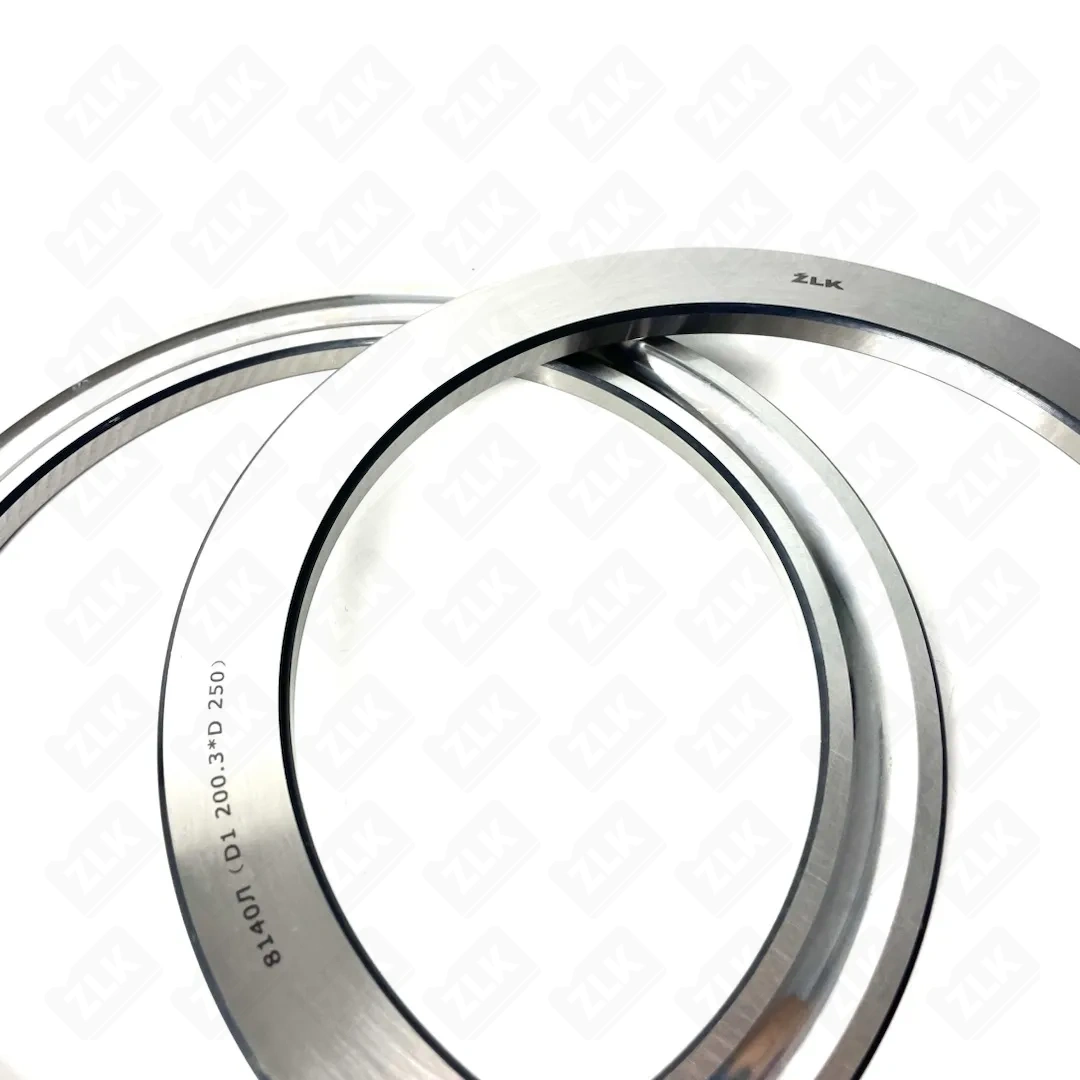 Подшипник шариковый 8140 (D 1200.3*D 250) 200×250 ZLK