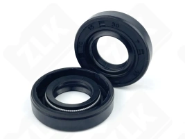 Сальник (манжета армированная)  15×30×7 мм