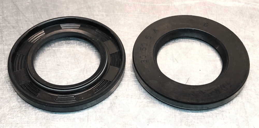 30*50*5-1,2 сальник ГОСТ 8752-79