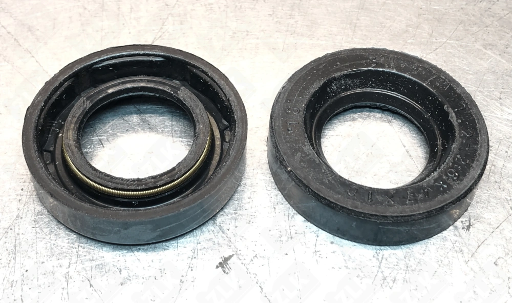 26*47*10-1,2 сальник ГОСТ 8752-79