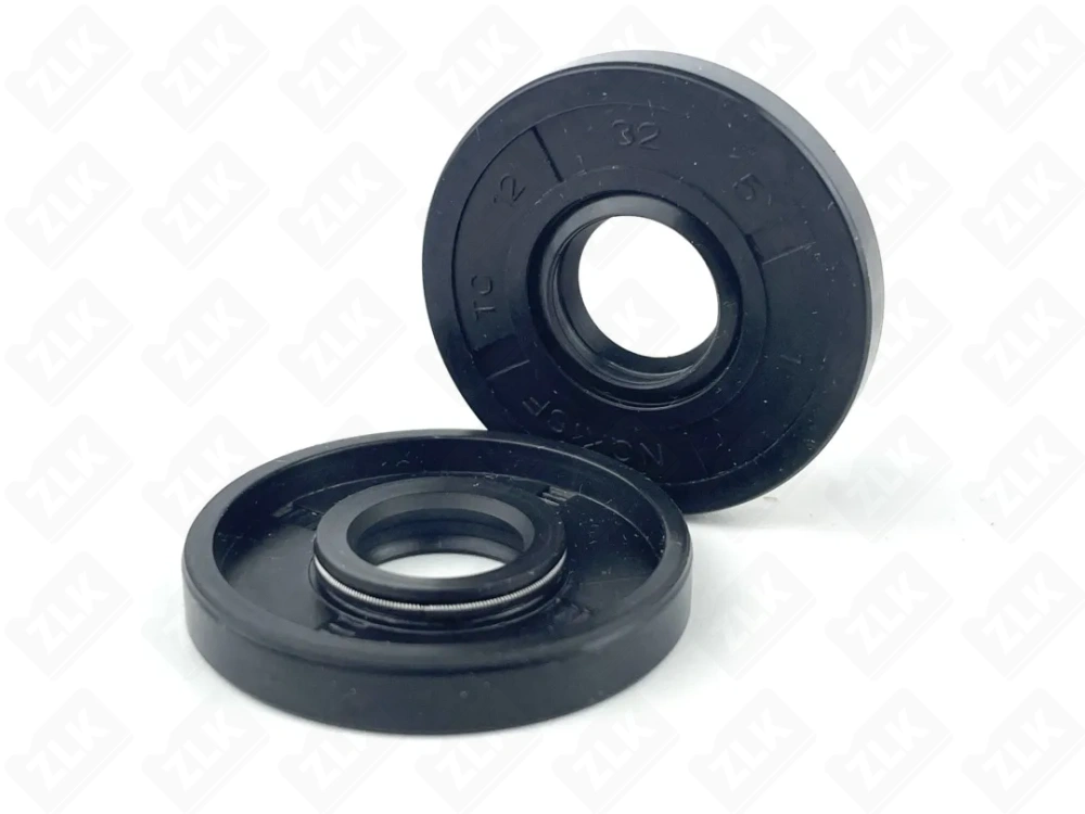 12*32*5 TC сальник (импорт) NBR70 NQK