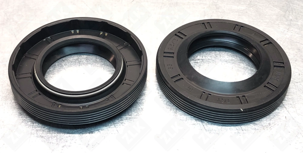 28*40*8 TC сальник (импорт) NBR70