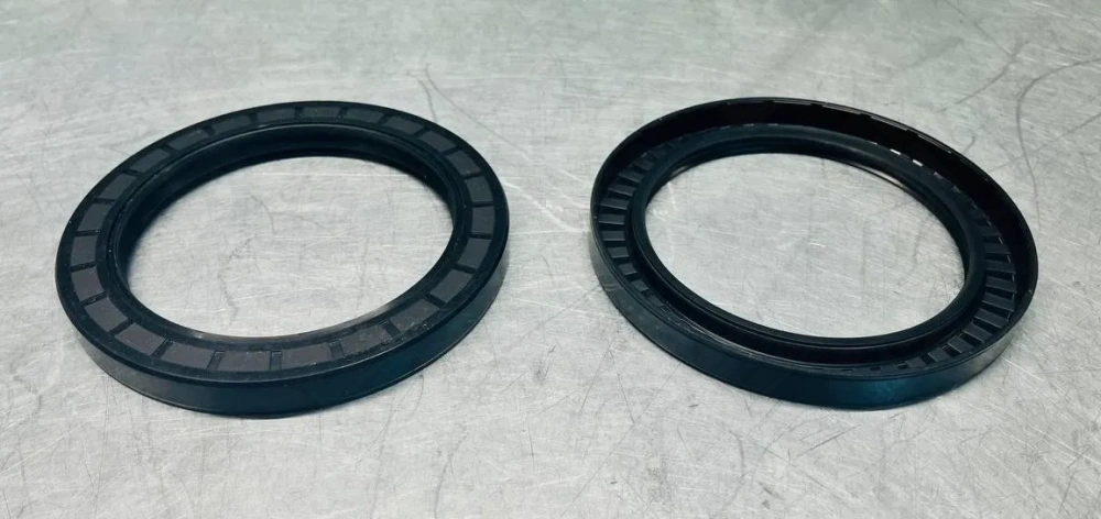 120*160*15 TC сальник (импорт) NBR70 NQK  